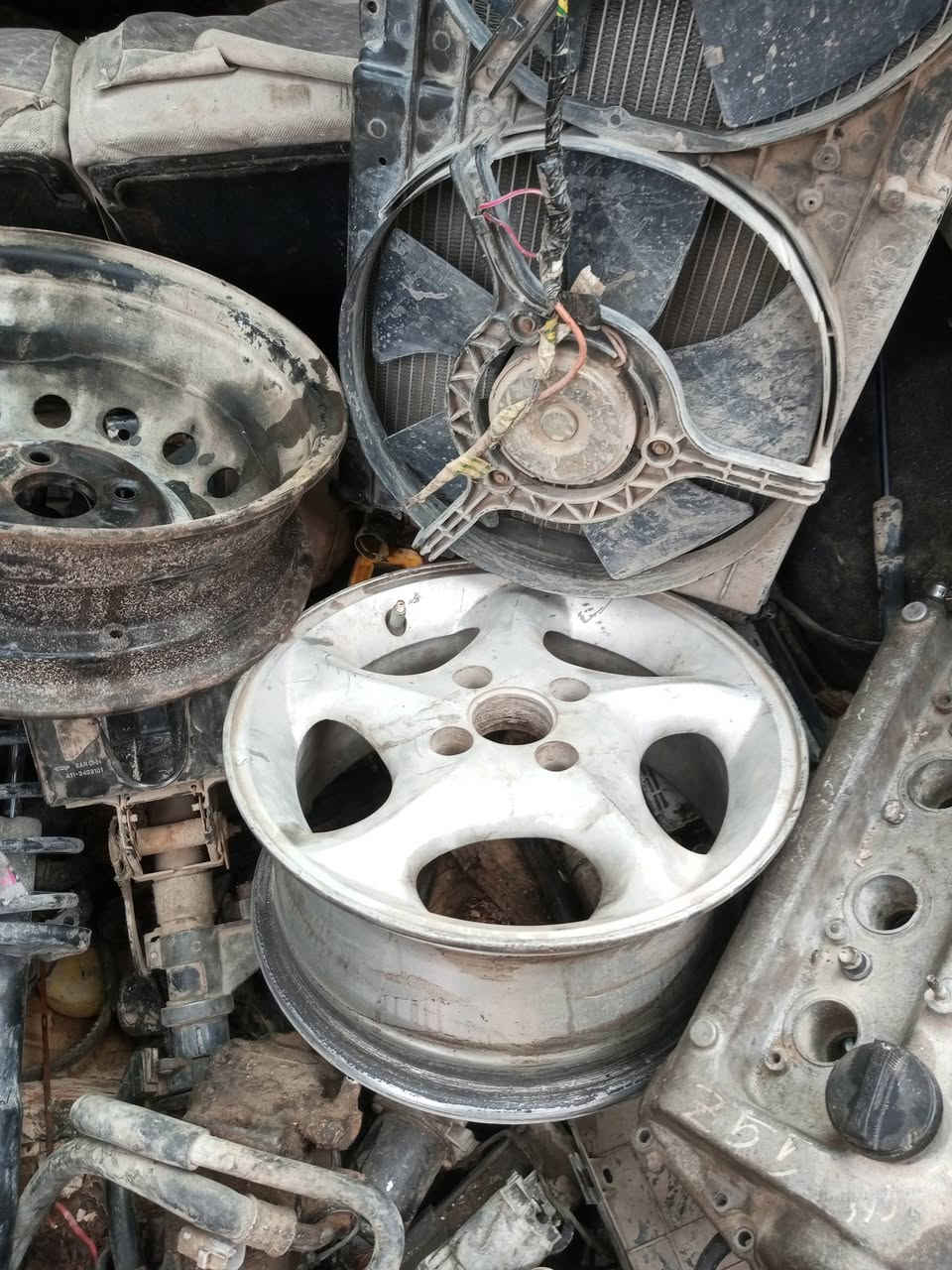 غراض شيري كوين للبيع مكاني بالاعظمية بالسفينة ***********===*********** وتساب
