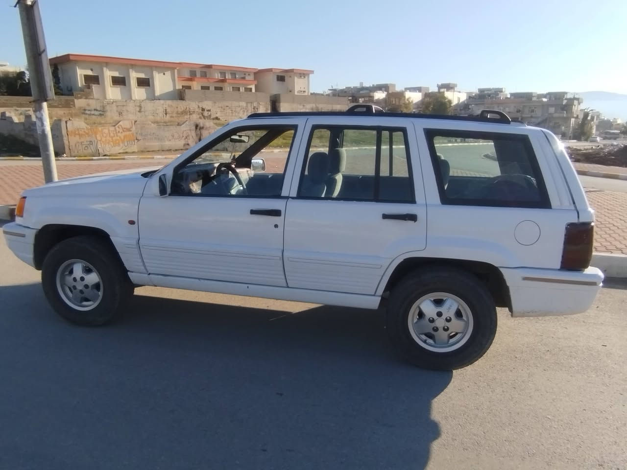 جێیب گراند 1995گێڕو مه کینه بیلاده 6بستۆن ڕه قه م سلێمانی فه حس و سه نه وی نوێ تا 2030 ده بڵ ئه کسل ئیشه کاتabs حاسه و کامێرایه شاشه ئای پاته چوارجام کاره با  کامل بۆیاخ کراوه بۆ جوانی  بێ ده عم و لێ دراوییه    سعری 55$ له سلێمانیه ***********
