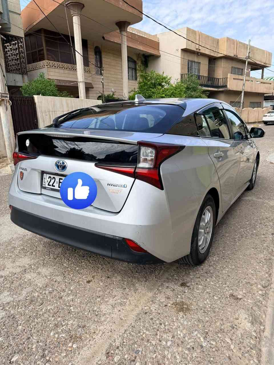 تويوتا بريوس هايبرد 
موديل 2020 
السعر 130$ 
رقم اربيل يتوفر دفتر بانزين الموقع كركوك 
لباقي التفاصيل وصورة الضرر  📞 ***********
