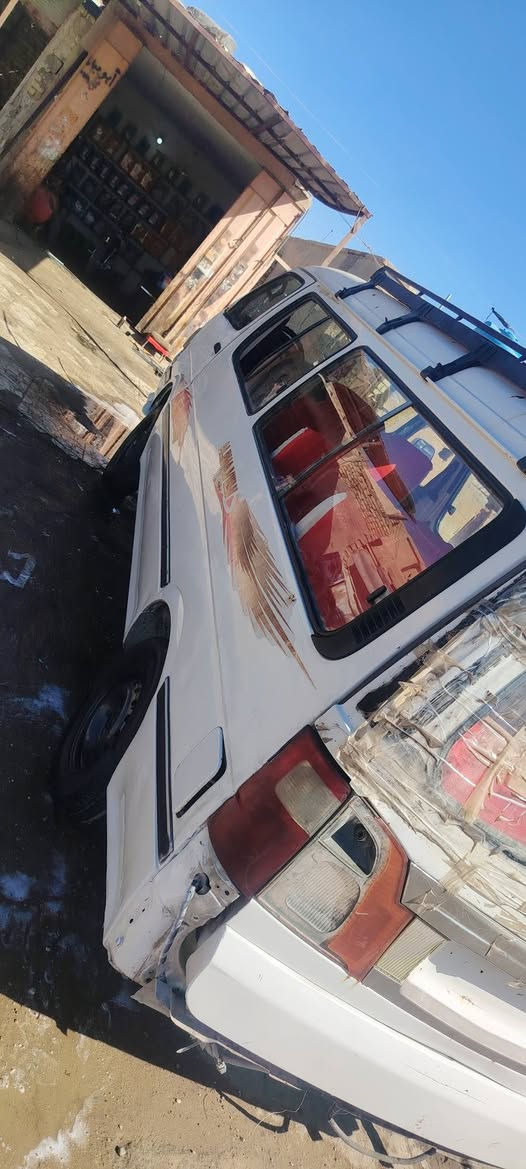 سلام عليكم سيارة فتون موصليه موديل 14سياره جاهزه كير مكينه اكسن طخم تاير مكان ناصريه سعر 25وبيه مجال ***********
