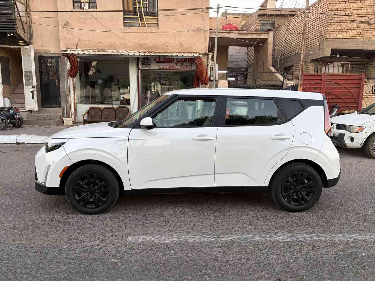 ﴿ ﷽ ﴾

🚘 كيا صول 2024 LX

💵 السعر: 158 وبيه مجال

✅ محرك 2.0
✅ كير أوتوماتيك
✅ شاشة + Apple CarPlay و Android Auto
✅ كامرة خلفية
✅ جامات كهرباء
✅ مرايا كهرباء
✅ تحكم بالدركسون
✅ سنسرات أمان وأنظمة مساعدة للسائق
✅ اقتصادية بالوقود
✅ سيارة نظيفة وجاهزة للاستخدام
حادثه جاملغ وبنيد فقط
رقمه كربلاء حره بسمي

مكانه كربلاء 
***********
