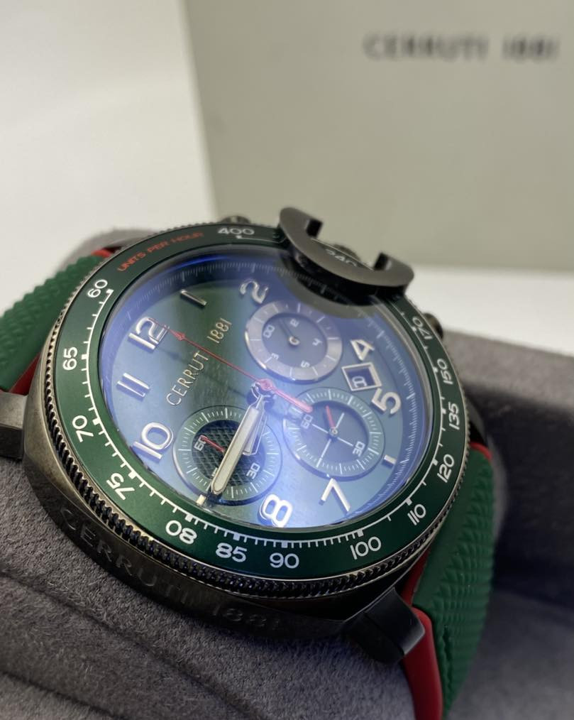 Cerruti 1881
كرونوغراف 
جديد كُليًا 
كامل المرفقات 
قطر ٤٧


**إذا كنت صاحب هذا الإعلان وتريد حذفه لأي سبب، رجاءا أرسل رسالة إلى الدعم الفني**