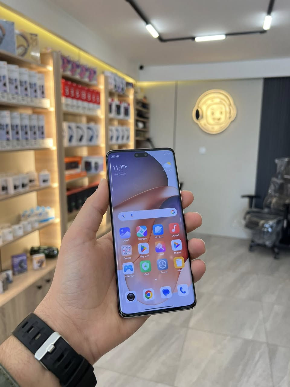 Xiaomi 13 Lite 🤍
بسعر 239 الف فقط 🥰
الذاكرة 256GB
الرام 8GB+4GB=12 GB 
المعالج Snapdragon 7 Gen 1
ببجي 60 فريم ❤️‍🔥
باقي الالعاب 120 فريم 
الكاميرا 50MP
شاشة منحنية 
تردد الشاشة 120Hz
بصمة بالشاشة 
بطارية 4500mAh
المكان موصل
حي الميثاق 
للاستفسار 
***********
