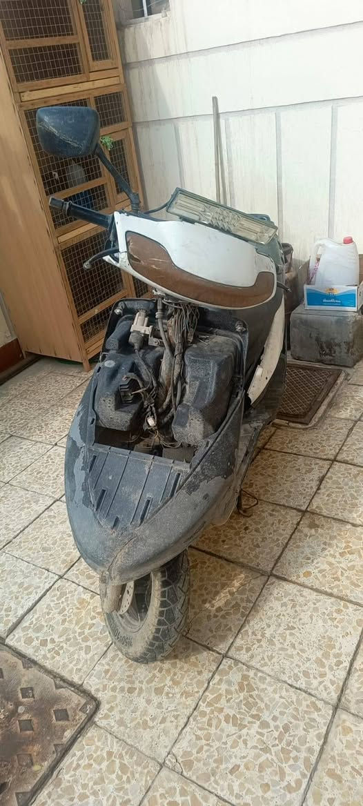 السلام عليكم هاي الدراجه للبيع طافيه ابيع كوم حديد بيش تفيدك تعال اخذها مكاني نجف
***********
