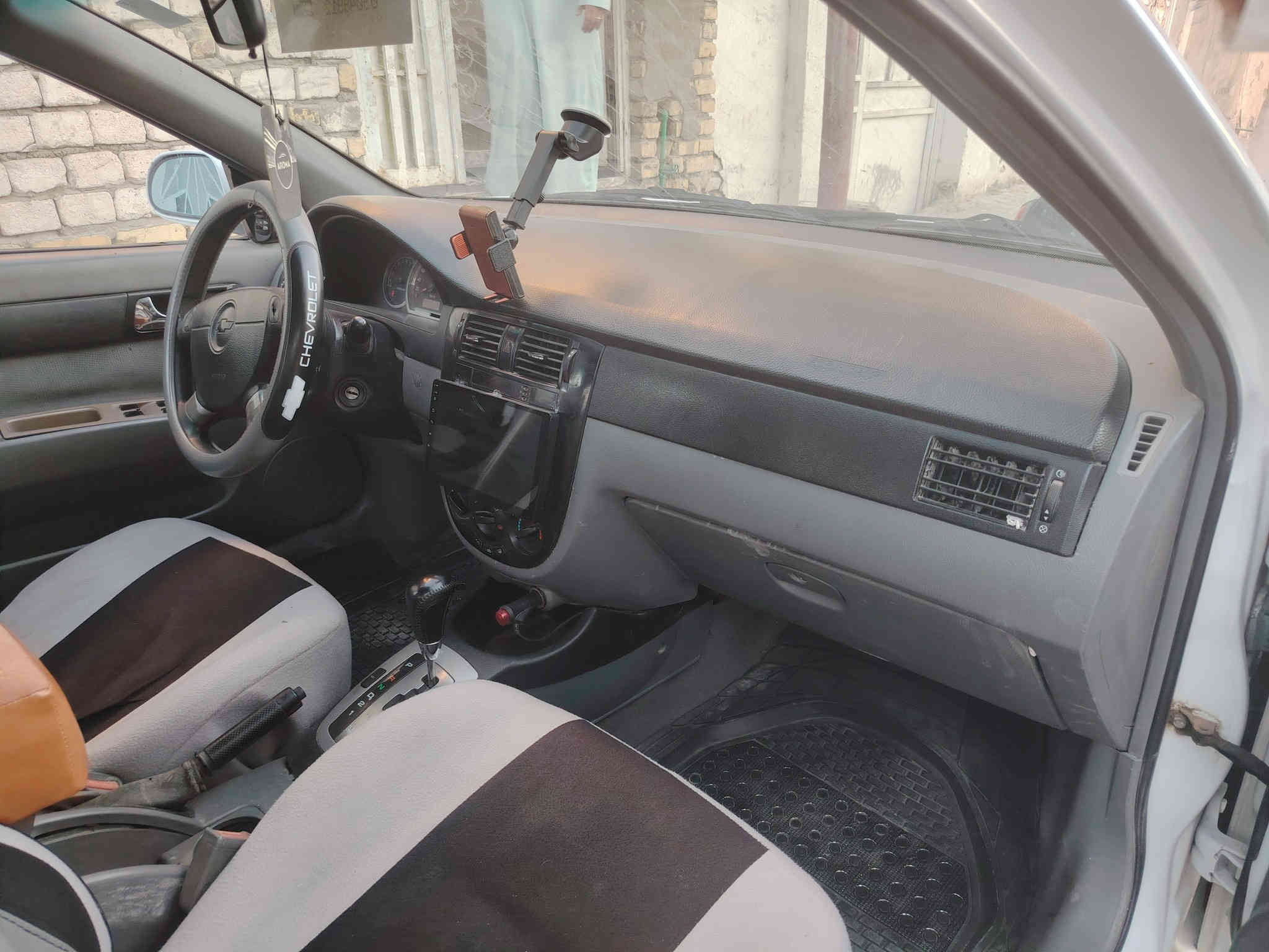 سلام عليكم ابتره الفين ١١
رقم  رقم انجليزي سنويه لل 30 بيها باردات فقط 
 سعر 60 وبيها مجال
***********
