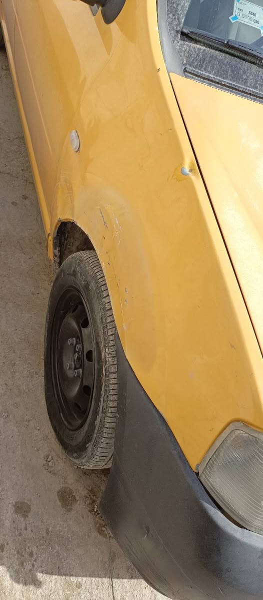 سلام عليكم رينو لوكان 2010 للبيع  السياره مكينه جديده صار يومين من شادها وكلج جديد ورقم ضايع وبيها صبغ فقط بل باب سائق السياره من دعاميه للدعاميه مابيها شي لا ضربه ولا صبغ ماعده الباب صبغ الامامي عليها غرامه 100الف  وهيئه 8اشهر عليها تريد هيئه عليه تريد عليك نتفاهم  وسنويتها جديده الحد 2029 السعر 30السياره موجوده مكاني الشعب حي البساتين ***********
