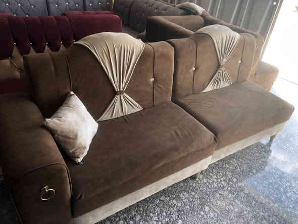 ديوان مستعمل ٢٠ مقعد 
السعر ٤٢٥ الف 
مجمع الضحى مقابل دائرة كهرباء المسيب 
***********
