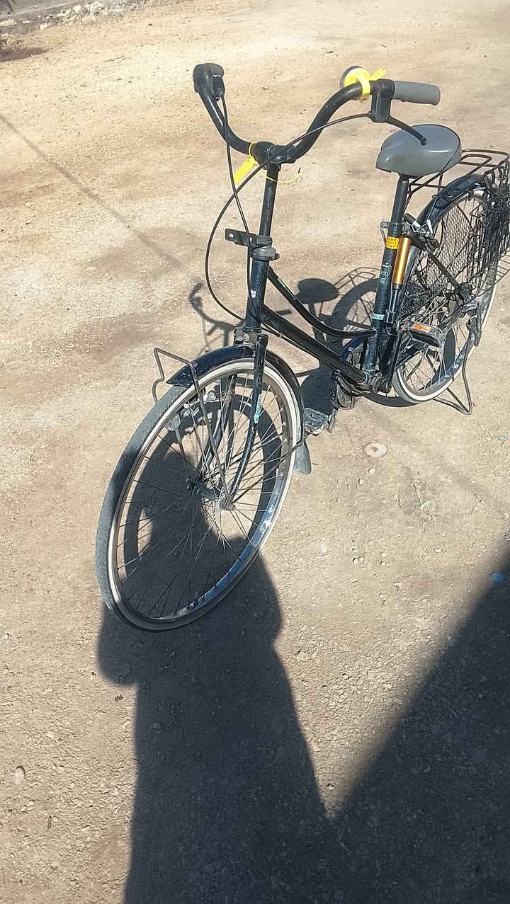 السلام عليكم شباب بايسكل  تستعمال قليل شهر صارله حجم 26 السعر 180 بي مجال لشري المكان سماوه


**إذا كنت صاحب هذا الإعلان وتريد حذفه لأي سبب، رجاءا أرسل رسالة إلى الدعم الفني**