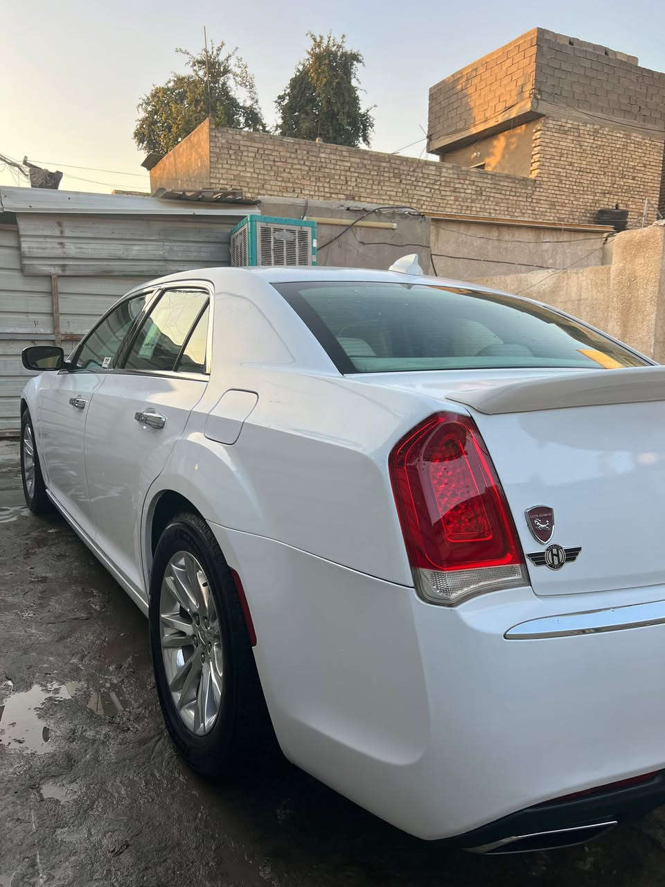 السلام عليكم   اوباما C
الموديل 2016
ماشيه 115 ميل
سنويه جديد
هزه جدي
رقم أربيل
شرط التحويل
.
الدخول كلين
صار بيها بارد بل عراق 2مكانين على كد شبر
.
المواصفات
المحرك : V6 . 3.6L
پانوراما
مصابيح امامية زنون مع LED
شاشه كبيرة
مقاعد أمامية كهربائية عدد 2
مقاعد أمامية وتدفئه
تشغيل عن بعد
ستيرن كهربائي
محدد سرعة
تلفون بلوتوث
كاميرا خلفية
بردة خلفية
السعر 245 سعر مناسب
السيارة احلى من الصور
مغلفة فابلون
.
الموقع بغداد
لمعرفه السعر الاتصال على الرقم
رجاءاً بس الشراي يتصل ***********
