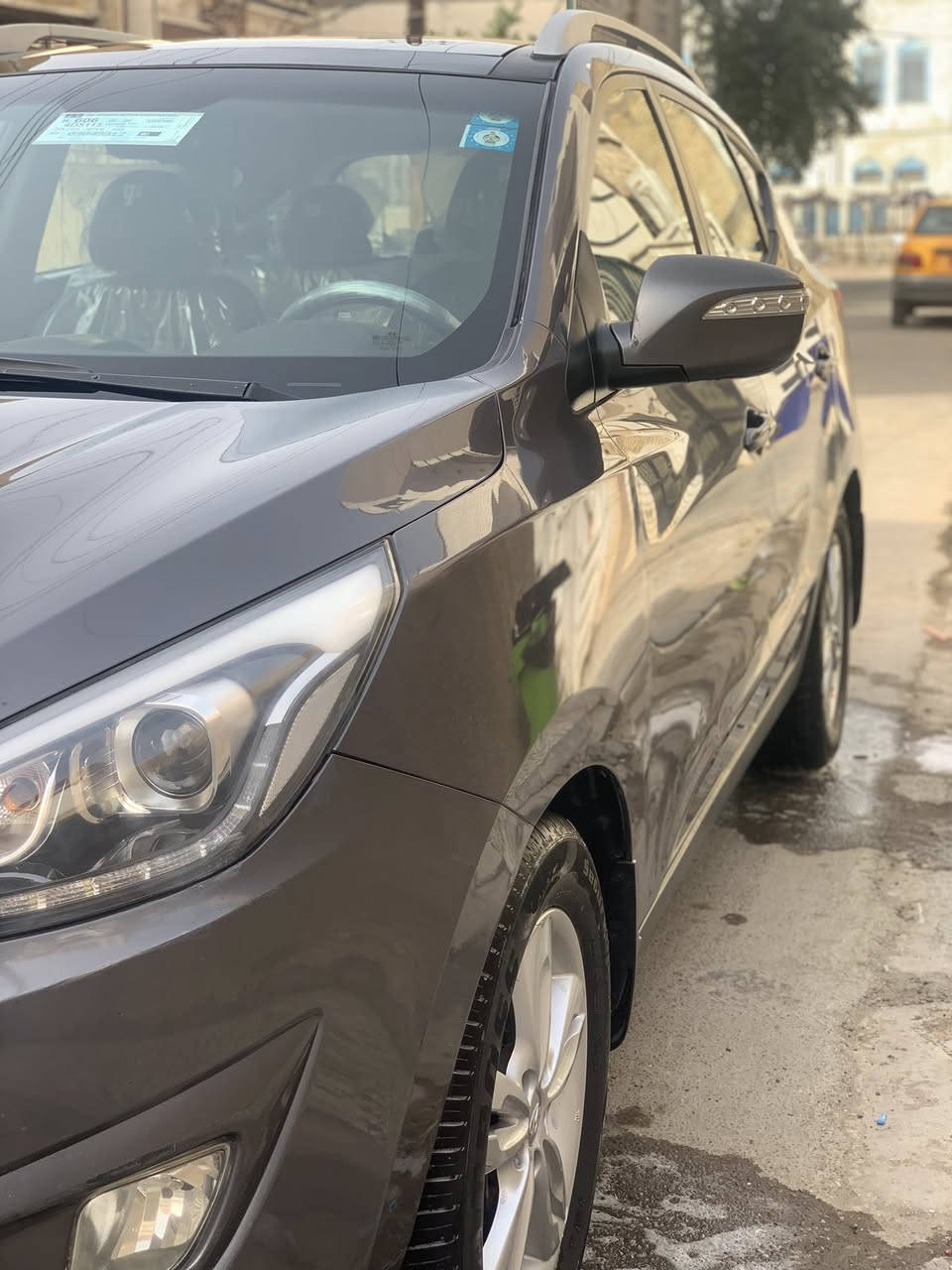 توسان ٢٠١٦ خليجي فول مواصفات بانوراما فورويل كامرة دوارة  محرك دوش تحكم ستيرن جهتين منضومه غاز كامله سيارة مكفولة كير +محرك قطرة صبغ مابيها حتى البلاستك مكفول سيارة جديدة على وضع الشركه بأسمي رقم انكليزي ماشيه١٠٠
رقم الهاتف ***********
سعرها 155 
مكاني بغداد
