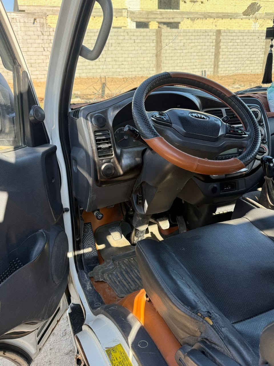 السلام عليكم
كيه حمل موديل ٢٠١٥ مكفوله من الضربه
رقم بغداد السعر ١١٨ بدون محجر
 وبيها مجال تحويل موباشر
رقم الهاتف *********** بي واتساب
