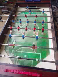 فيشة العاب للبيع الي يريدها يتصل على هذا رقم 07707897572