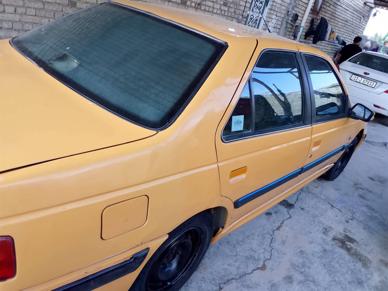بيجو بارص مديل 15 مكينة وكير وتبريد وبيها منظومة غاز السياره بيها بس الجاملغ لخلفي ظربه خفيفه السعر 45وبيها مجال لشراي مكاني بغداد رقمي ***********
