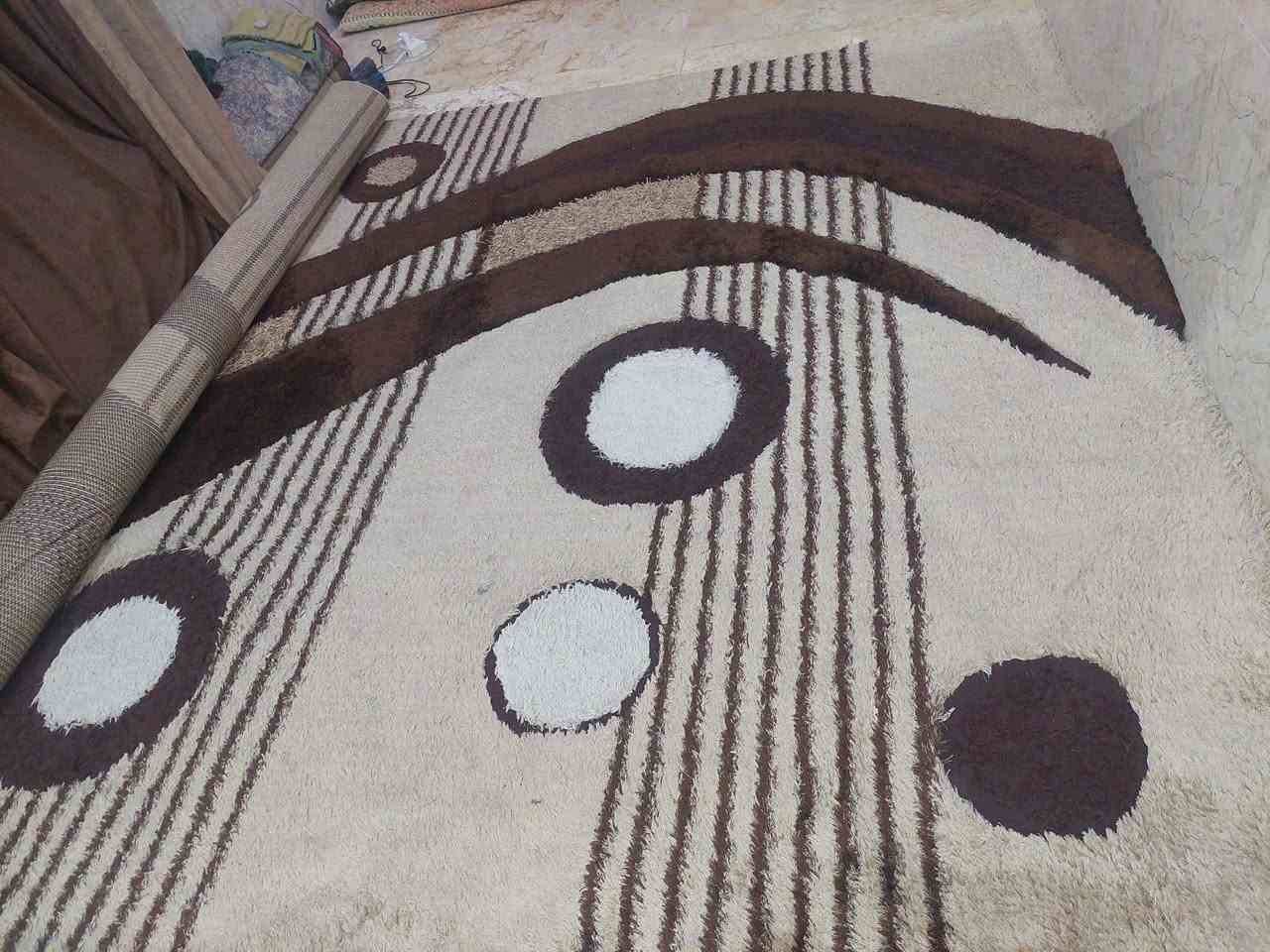 زوالي لبيع  لونها نيلي قياسها ٣×٥ ايراني سعرها ٩٠ 
 و الي لونها بيجي و جوزي قياسها ٣×٤ تركي سعرها ٧٠
والي لونهن احمر عددهن اثنين اخوات نفس لون قياسهن ٢×٥   سعرهن ١٠٠
 زوليه لونها بيجي   و جوزي قياسها ٣×٤ تركي شعر سعر ٦٥
زوالي نظاف  كلش عوزهن فقط غسل و اسعارهن بيهن مجال

للاستفسار 
0781 031 4308 النجف, العراق
