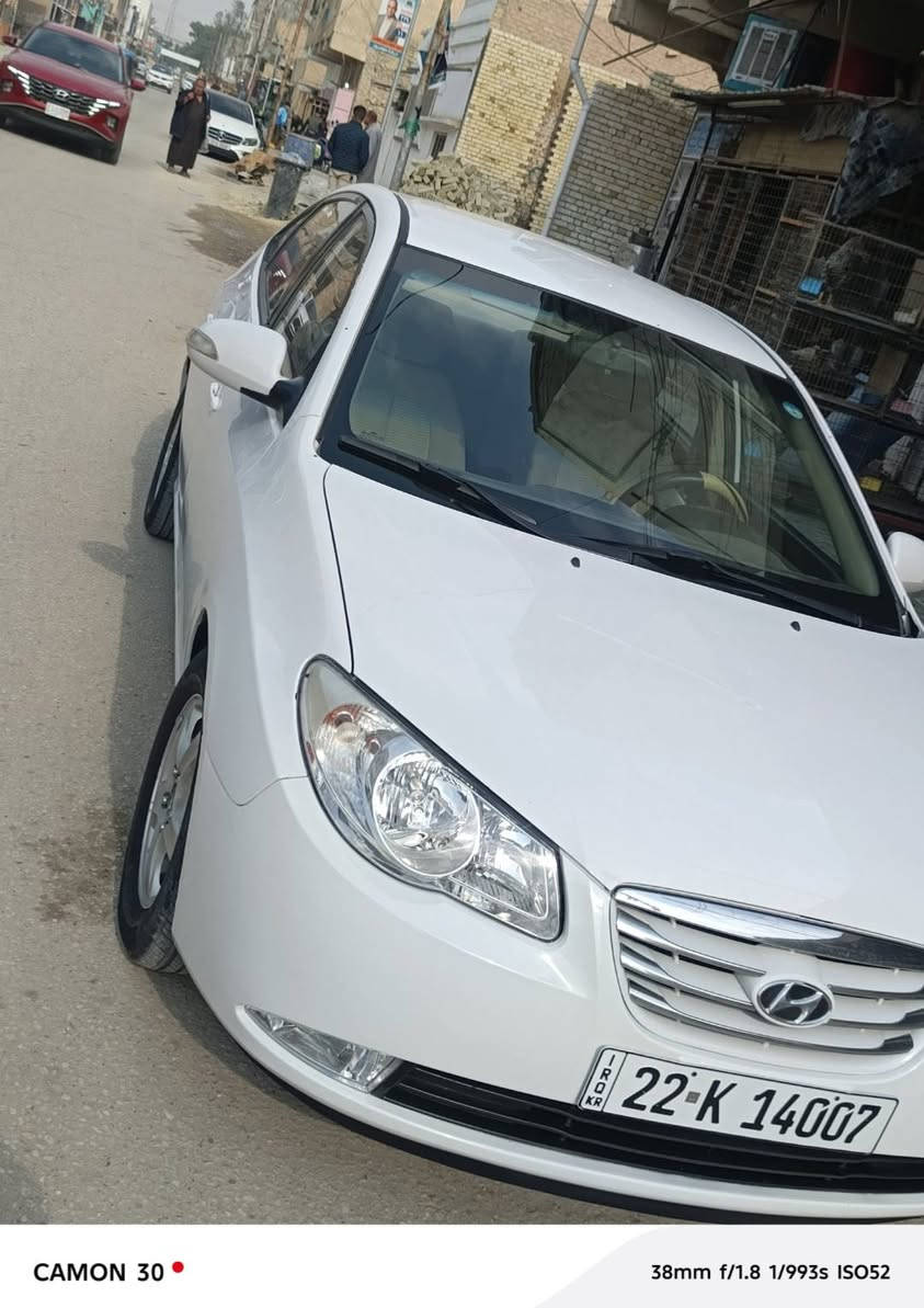 السلام عليكم
النترا موديل 2011 خليجي رقم اربيل إنكليزي باسمي تحويل مباشر سنويه وهزه جديده لل 2030
بيهه مكانات صبغ ابيع حزام بدون دواخل 
السعر 95 وبيه مجال بسيط
مكان السياره بابل للاتصال ***********
