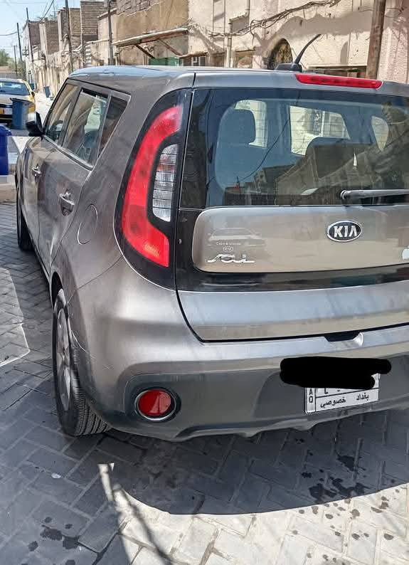 كيا سول وارد امريكي موديل 2018 محرك 1600 GDI .. حادث تبديل بنيد وجاملغ جهه السائق بدون دواخل لاشاصي ولالغد .. ماشية 56 ألف ميل .. رقم بغداد باسمي .. السعر 110 و بيه مجال .. هاتف  *********** ..
