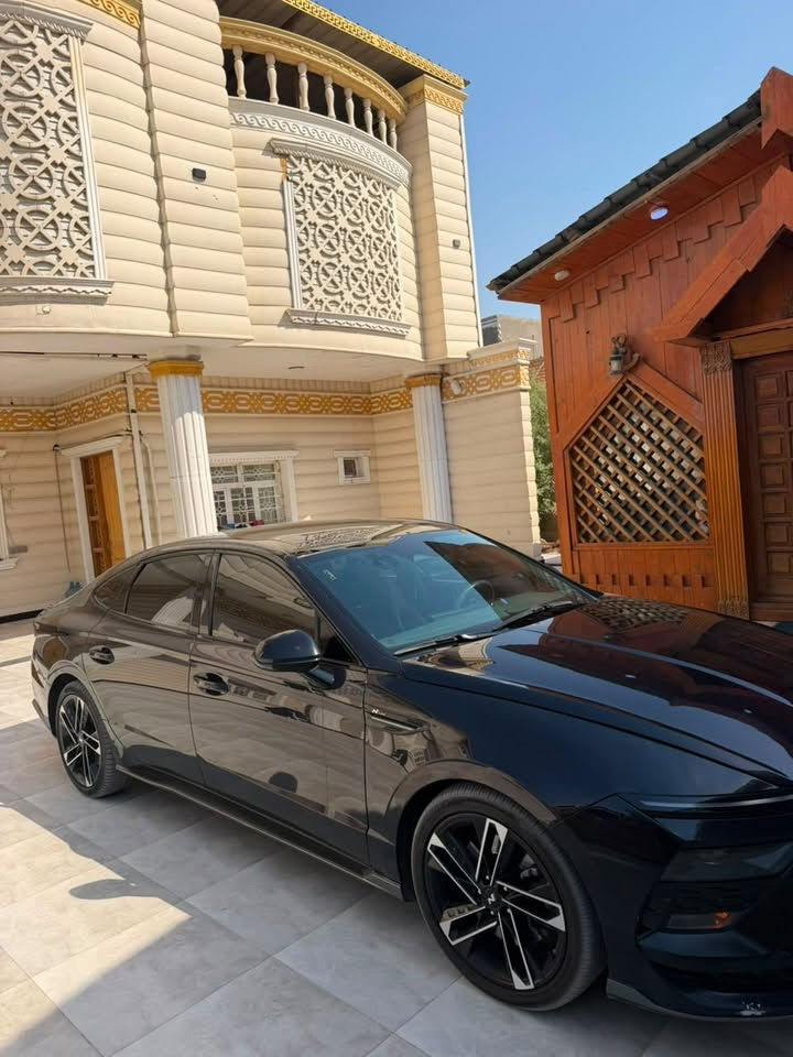 السلام عليكم 

سوناتا 2024 N line 
2.5 turbo 
السياره فول مواصفات ومعروفه مواصفات ال N line 
السياره ضررها موضح بالصوره مابيها تبديل قطع فقط تصليح 
ماشيه 38 الف كيلو 
سعر السياره 228 $ 
وبيها مجال بسيط للشرايه الصدك 
للتواصل ***********
سيارة بإسمي ومكاني بصرة
