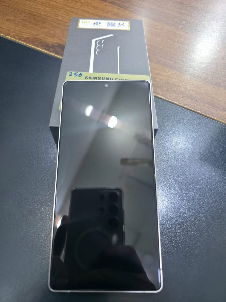 S25 الترا
الذاكرة 256
مع كرت ضمان 
استخدام قليل بدون العاب 

المكان: النجف مشخاب
رقم الهاتف (***********) سيد عبدالله
