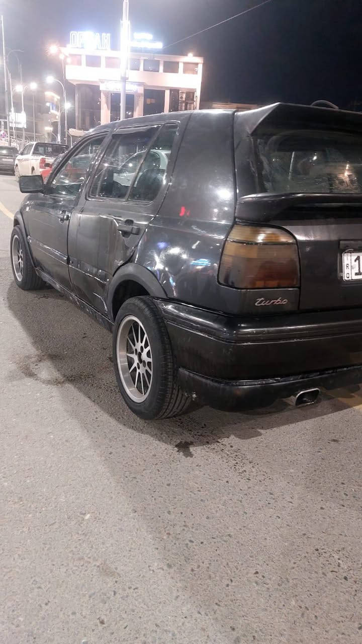 جولف للبيع
مكاني موصل 

رقم بغداد الجديد وهزه جديده 
كير توماتيك تبريد 

تحويل مباشر بالموصل 

محرك كصه 

٤٠ وبيها مجال 

***********

***********
