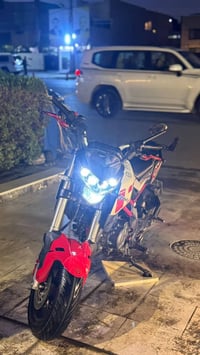 دراجه بنلي 135 مرقمة بغداد وسنويه موجوده غراضها كامله دهنها كل 10 ايام...