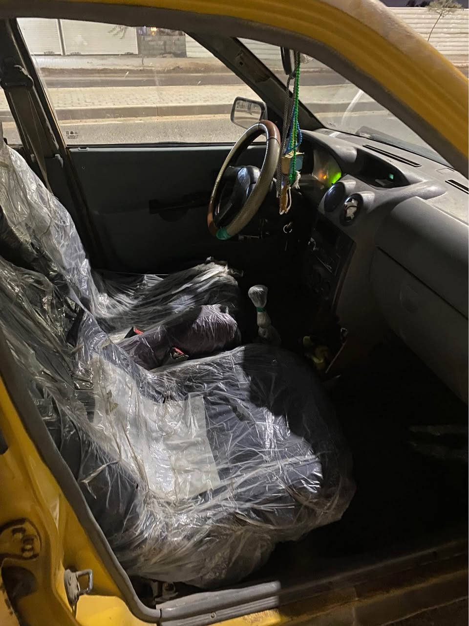 سايبه 2011رقم ميسان مشروع وطني سياره جاهزه كير مكينه كهربائيات غرفه حلوه بدي بي تعمير يحتاجله ترتيب وكماليات بسيطه ابيع كوم حديد اتكفل فقط اصوليات مكاني بصره تنومه نهر حسن *********** البصرة, العراق
