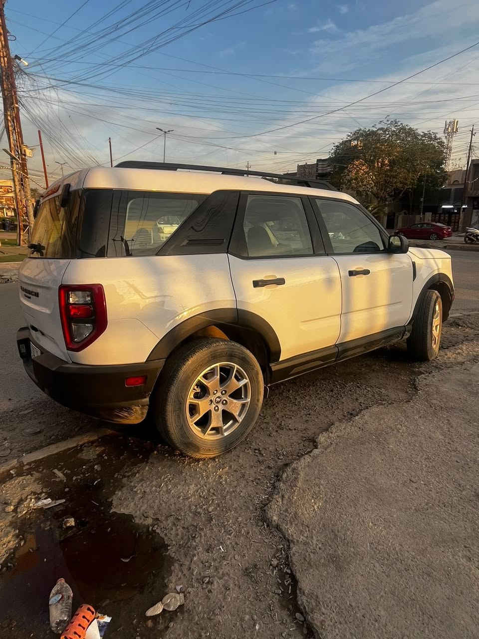 فورد برونكو سبورت 2023
نص فول 

محرك 1500 توربو
شاشة لمس

كاميرا 

رادار 

حساس 

ويل كب كروم 

لايت لد

تحديد سرعة

نظام ايكو سبورت  نورمال 

السيارة جدا جدا نظيفة، ماشية 26 الف، 

ايرباگ راجع سستم

بدون دواخل بدون شاصي وسعره 167

ضررهه بنيد ومبدل نفس اللون وجاملغ واحد بارد شويه ولاخ شبر صبغ


**إذا كنت صاحب هذا الإعلان وتريد حذفه لأي سبب، رجاءا أرسل رسالة إلى الدعم الفني**