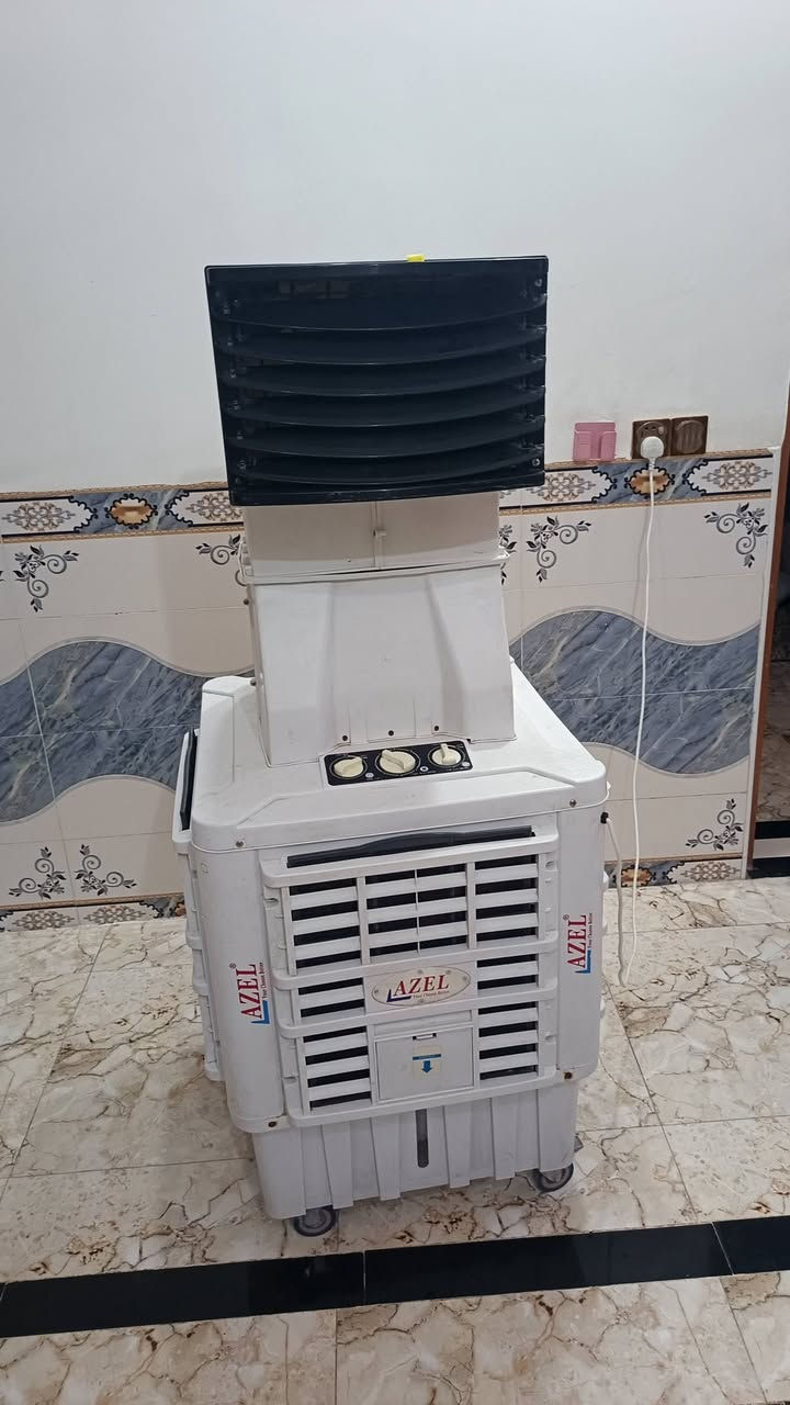 مبرده للبيع مستخدمه شي قليل
السعر 250  المكان الحمزه الغربي
أو مراوس مبرده حديد خارجيه


**إذا كنت صاحب هذا الإعلان وتريد حذفه لأي سبب، رجاءا أرسل رسالة إلى الدعم الفني**
