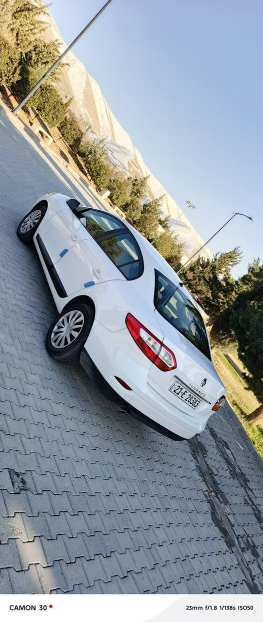 🌹ماشەڵانمونەلەجوانیولەپاکی🌹
ڕینۆی فڵۆنس 🚗مۆدێل2016
ڕەقەم سلێمانی🌹سەنەوی
تا2030تازەیەتەحویل غرامەوبڕاوەبەشەرت
بەناوی خۆمانەوەیە
گێڕومەکینەی نەکراوەتەوە بەشەرتی 100فیتەر
مواسەفات عەلامەگەورە 
پێنج کەلەسوکان ڤۆلێۆم
چوارجام کارەبا
هیچ لێدراویودەعمینیەپێشودوای کەپسەبۆیاخی نیە
دەعامی بۆدەعامی بەشەرت 
ماشەڵاسەیارەکەهەتابڵێی جوانو جایزەوماڵی دۆستە پێویست بەوەسف ناکات هەموگیانی لەسەردەقی شەریکەماوەتەوە
شوین سلێمانی🌹نرخ88گەلا
ژمارەتەلەفون📠       
*********** السليمانية, العراق
