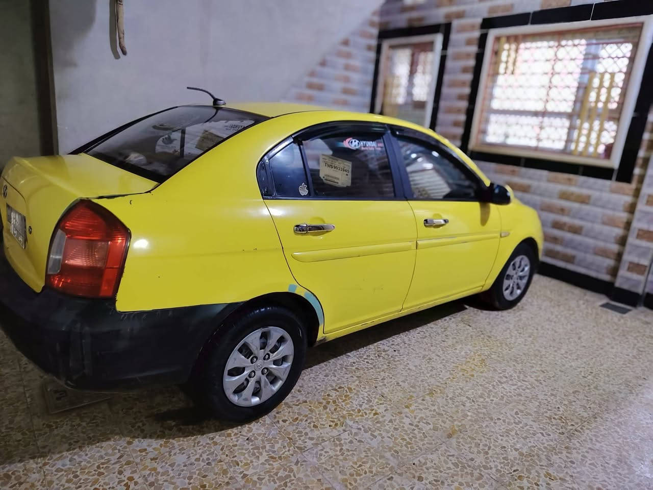 السلام عليكم
اكسن للبيع
وارد كوري،،،،،، بدون ضرر
موديل2009
بيها دفعه خفيفه بقبق الصندوك
محرك يصرف 
كير تواير باتري كلها شرط عده المحرك 
تلكيطات مال تكسي
شاصي +تكم+سكف شرط 
والكشر كدام العين 
السعر 95بيها مجال للطيبين 
الاتصال*********** بي واتساب

‏‪0772 946 2396‬‏
