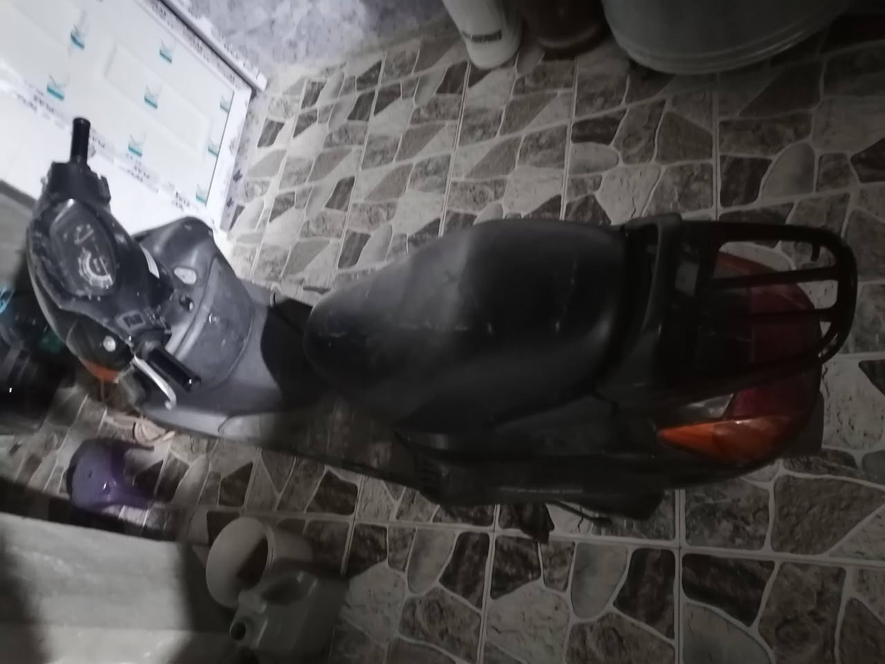 سلام عليكم سبيسي ياباني تجفيت جديد رايمر محرك اخرس كهربايات كله شغاله تخم تاير جديد قفل ستيرن جنطه كامله للاخير الف دينار مذب عليه ٦٠٠ بيه مجال عنواني كوت 
شراي اتصل ***********
