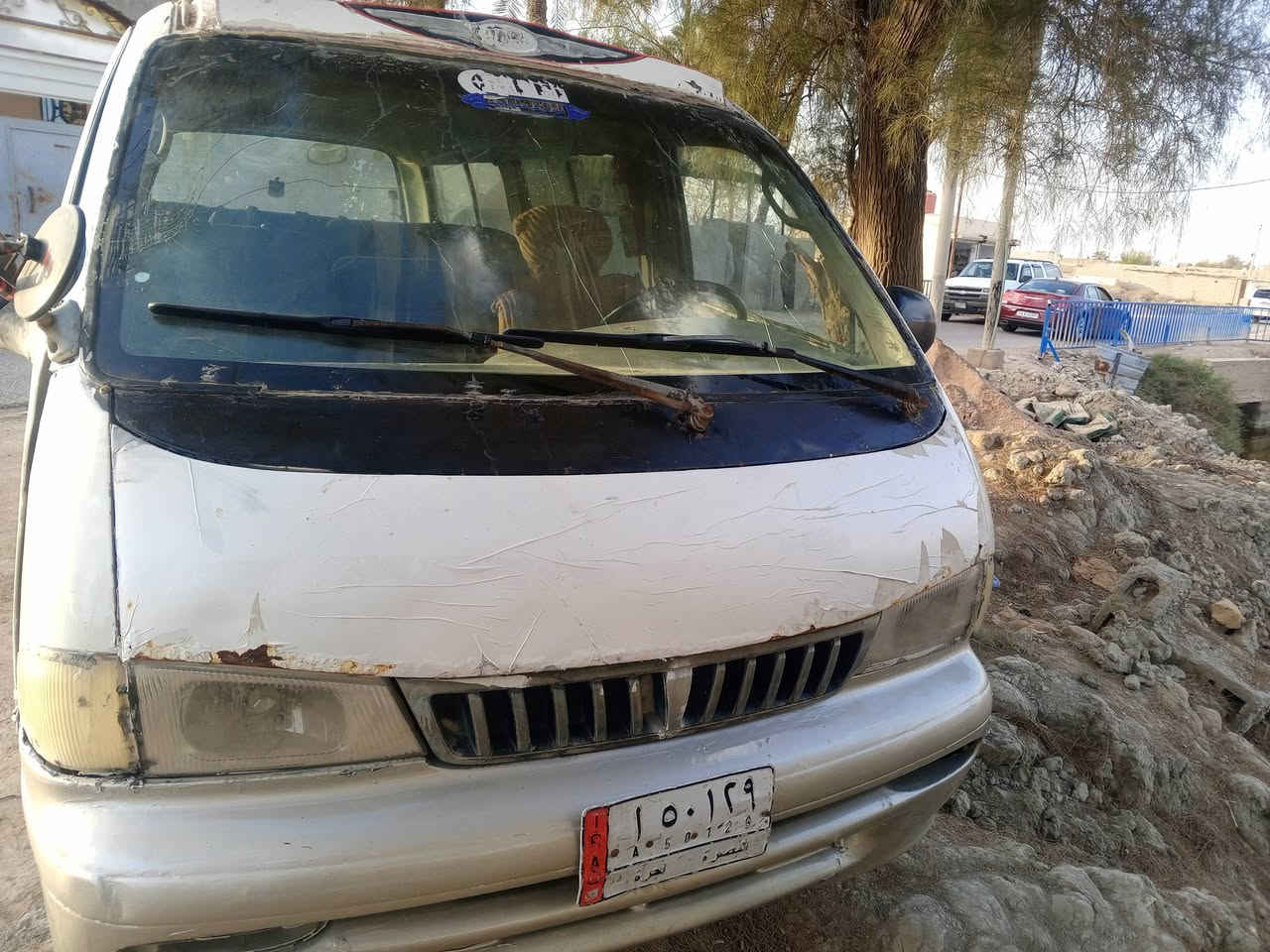 سلام وعليكم سياره للبيع موديل 99اصل السياره نضيفه كير مكينه اكسل تخم تاير سنويه عاج تحويل ثاني يوم السعر 35
تواصل ***********
