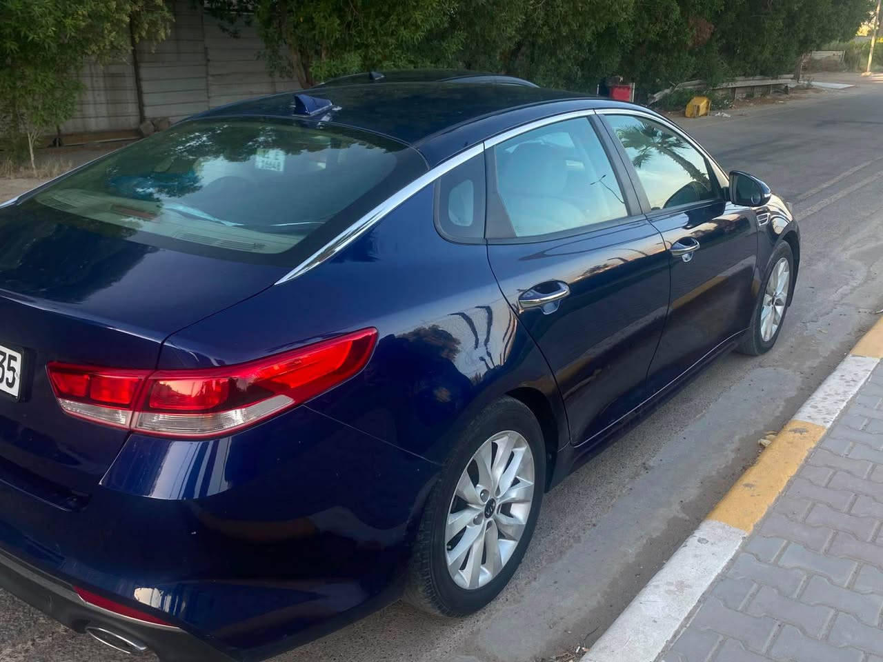 اوبتما امريكي موديل 16
مواصفات عادية 
حادثها فقط بنيد مبدل 
مكاني بغداد 
محرك 2400
*********** بغداد, العراق
