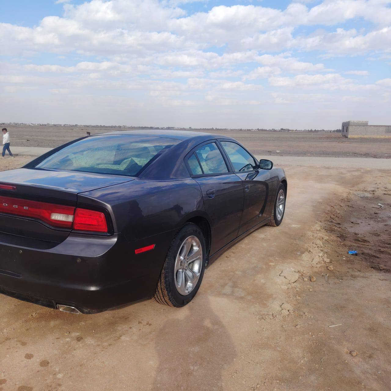 سلام عليكم جارجر 14رقم بغداد جديد
بسمي ماشيه 116 
بابين فتح وصبق شبر ولباقي
كفاله عامه سياره جاهزه من كلشي سعر 158
مكان سماوه الخضر ***********
