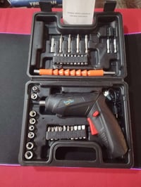 جديد • شحن • كامل أغراضه