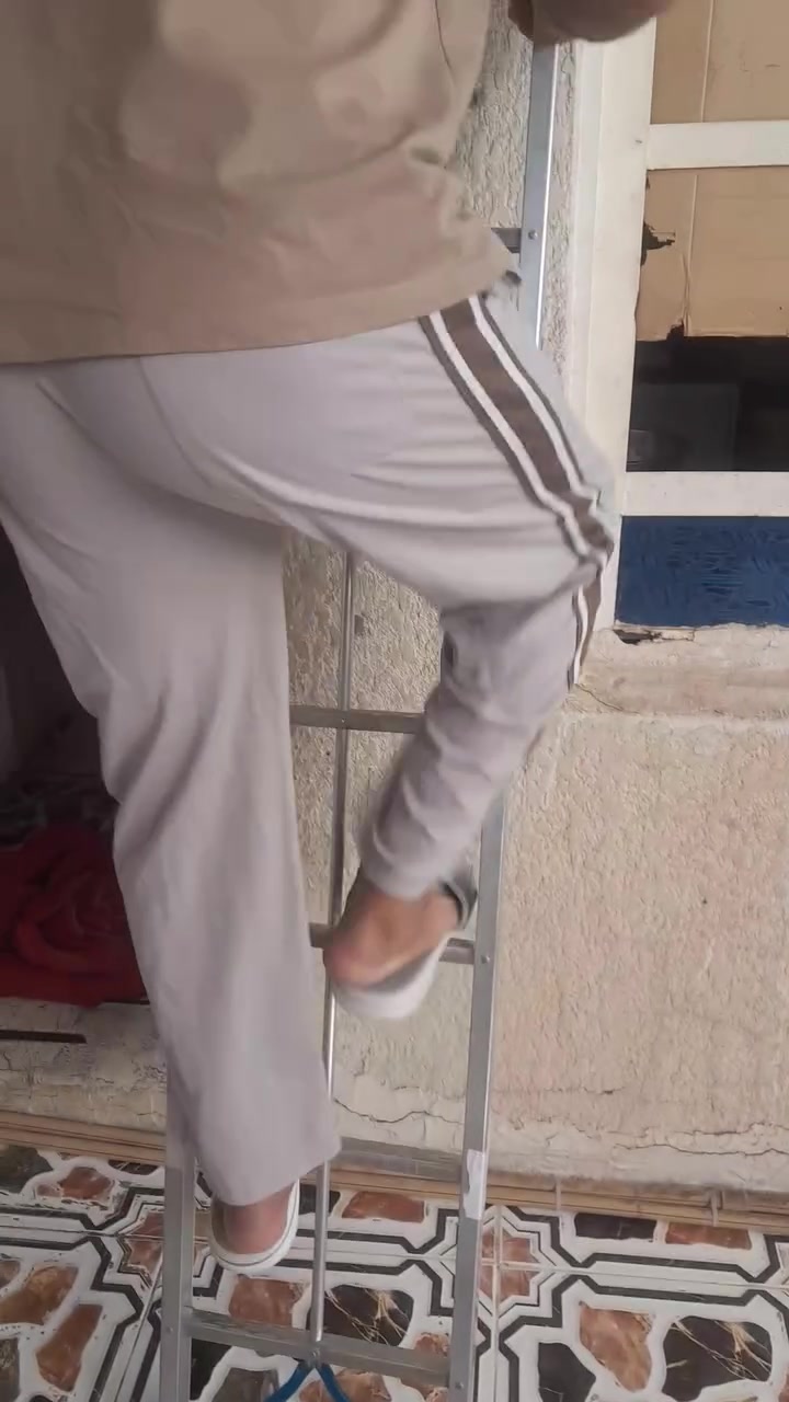 درج فرنسي مال باله مو تجارب اصلي تحفه ونوادر طوله مترين 
يطبك يصر على شكل مصطرة خفيف الحمل 
وقوي باياته كلها مختمه انكليزي حفر مادي ان فرنسي 
يفيدة كهربائي يفيد للبيت كلشي يرهم إلى عشاق التحف والنوادر


**إذا كنت صاحب هذا الإعلان وتريد حذفه لأي سبب، رجاءا أرسل رسالة إلى الدعم الفني**
