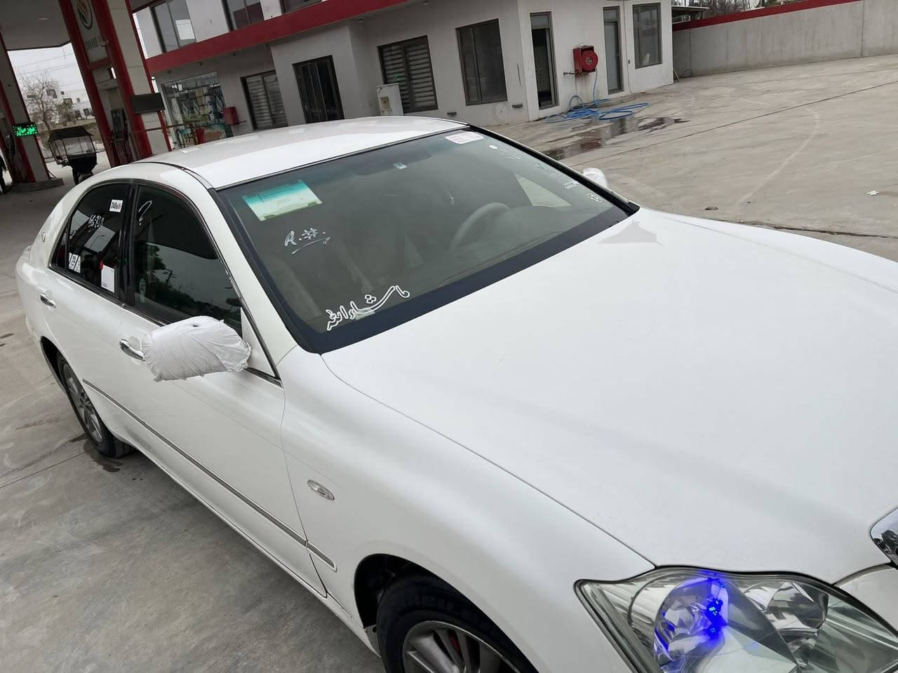 شاهینە بڕاوە  لە ساخ جوانتر نەبوو مەیبە سعری تەنها ٤٣  گەڵا 
١٨٠ 
٢٠٠٥ بەسمە
بێ چاڵ بێ شوخت 
شوشەیی
هەموو گیانی جاهیز کراوە یەک هەزار مەسرەفی تیا نیە
بیانوو بڕڕ 
سفر سفر 
٥٧ km ڕۆشتوە 
***********
***********
ئەدمینی دڵ ❤
