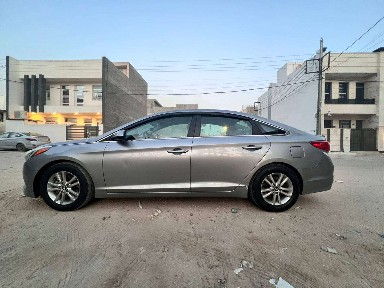 سوناتا2016 حادث جاملغ.   صبغ مكفول   كير ومحرك مكفول  بغداد ***********
