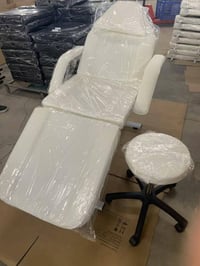 ✨ وصل جديد — كــاوج طبي احترافي ✨  ✔️ مناسب للعيادات (تجميل – جلدية – ...