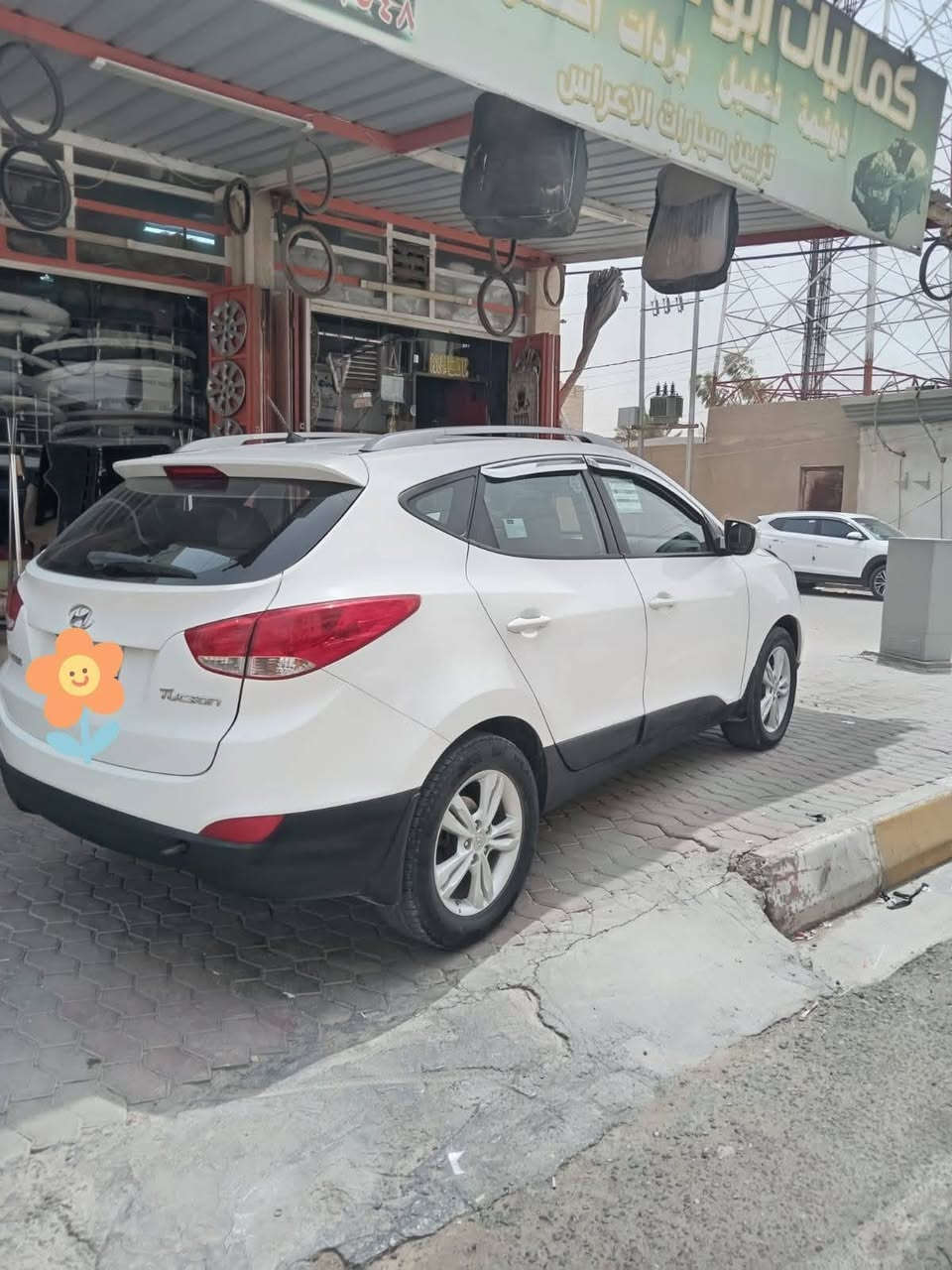 السلام عليكم
للبيع توسان موديل 2014 خليجي
رقم اربيل دولي سنويه جديده بدون ضرر (فقط شبرين بل بنيد) 
السعر $155 وبيها مجال حك الجيه
المكان صلاح الدين بيجي
رقم الهاتف ***********
