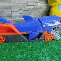 سيارة هوت ويلز • ابواب تفتح • العاب اطفال