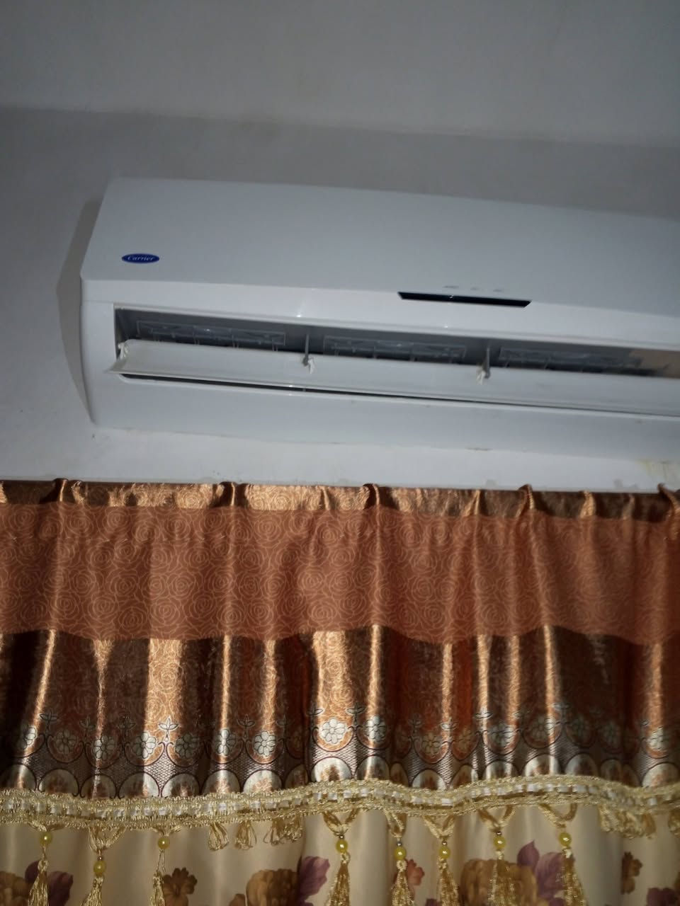 سبلت للبيع 
مابي عطل فقط يفصل 
السعر خاص
رقم الهاتف ***********
