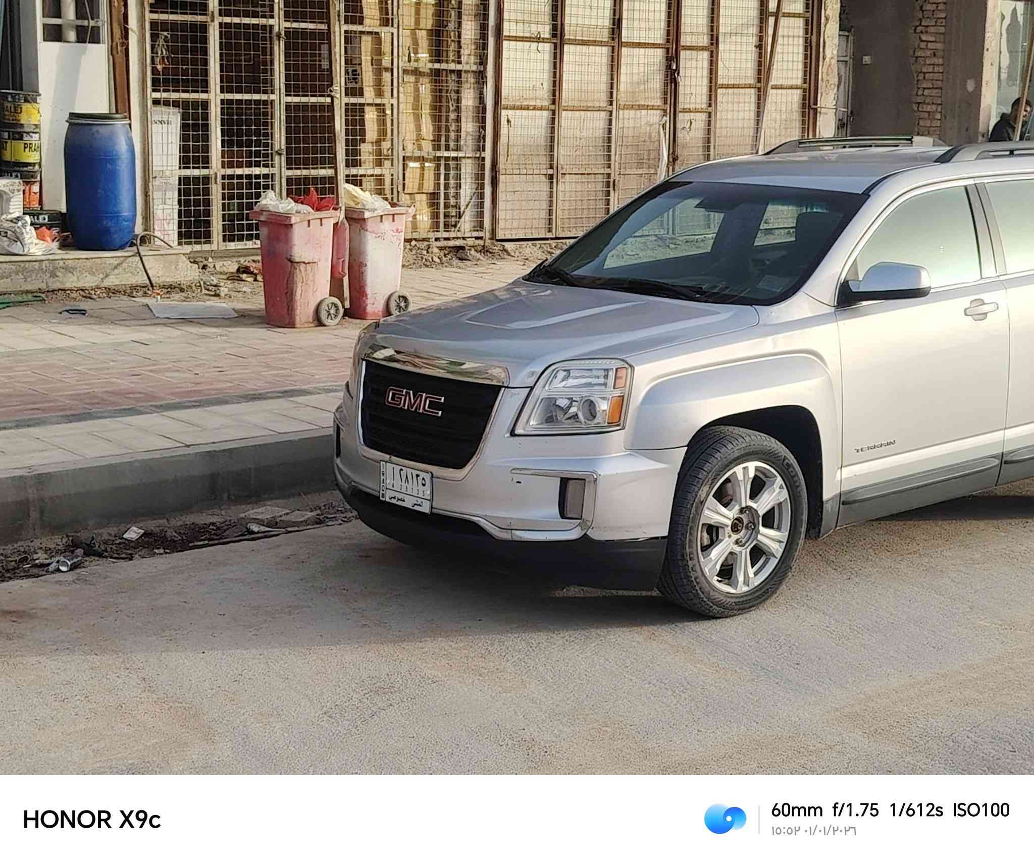 جمسي تيران 2017 للبيع السعر 110 وبيها مجال سياره ضربتها شويه من البنيد والباب الصدر والجاملغ بيها صبغ صفحه وبداية تبخير قليل مودوم تنقص بالتبديله نص لتر إلى 3/4 تبريد ثلج كامله السياره للعلم مصبوغه الصفحه البيها لحادث لان جردت ***********
