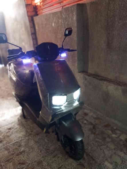 السلام عليكم دراجه شحن ٦ بطاريات دبل الدراجه جديده الله شاهد عليه ما صالي ٤ اشهر من اشتريته  السعر 800 وبيه مجال بسيط هذه رقمي *********** مكاني بغداد الطالبيه
