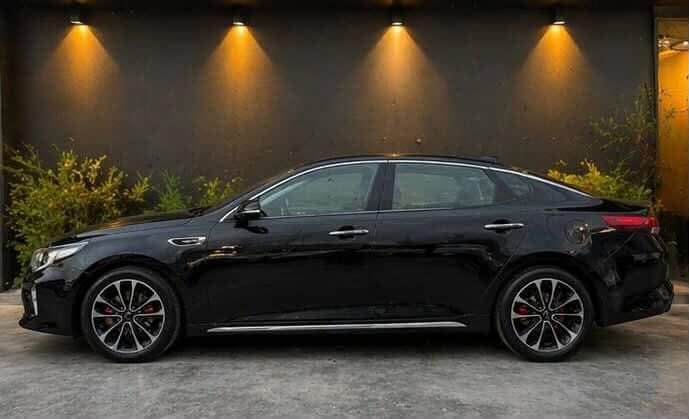 🚨 للبيع كيا اوبتيما 2018 SX Turbo فول الفول 🚨
السعر: 123 ورقة وبيها مجال بسيط

✅ الموديل: 2018
✅ الفئة:  SXL فول مواصفات
✅ المحرك: 1600 تيربو 
✅ الوارد: امريكي 
✅ الرقم: اربيل
✅ الماشية: 95,000 كم
✅ اللون: اسود ملكي
✅ الحادث: باب خلفي يسار + جاملغ خلفي يسار صبغ. و بارد خفيف + جاملغ امامي فقط

مواصفات: بانوراما، شاشة، ، تدفئة وتبريد كراسي، رادار، حساسات، كاميرا، لايت زينون، بصمة، تشغيل عن بعد، 
الداخل نظيف وجديد
الفحص مفتوح

المكان: الصويرة - واسط
للاستفسار: ***********
