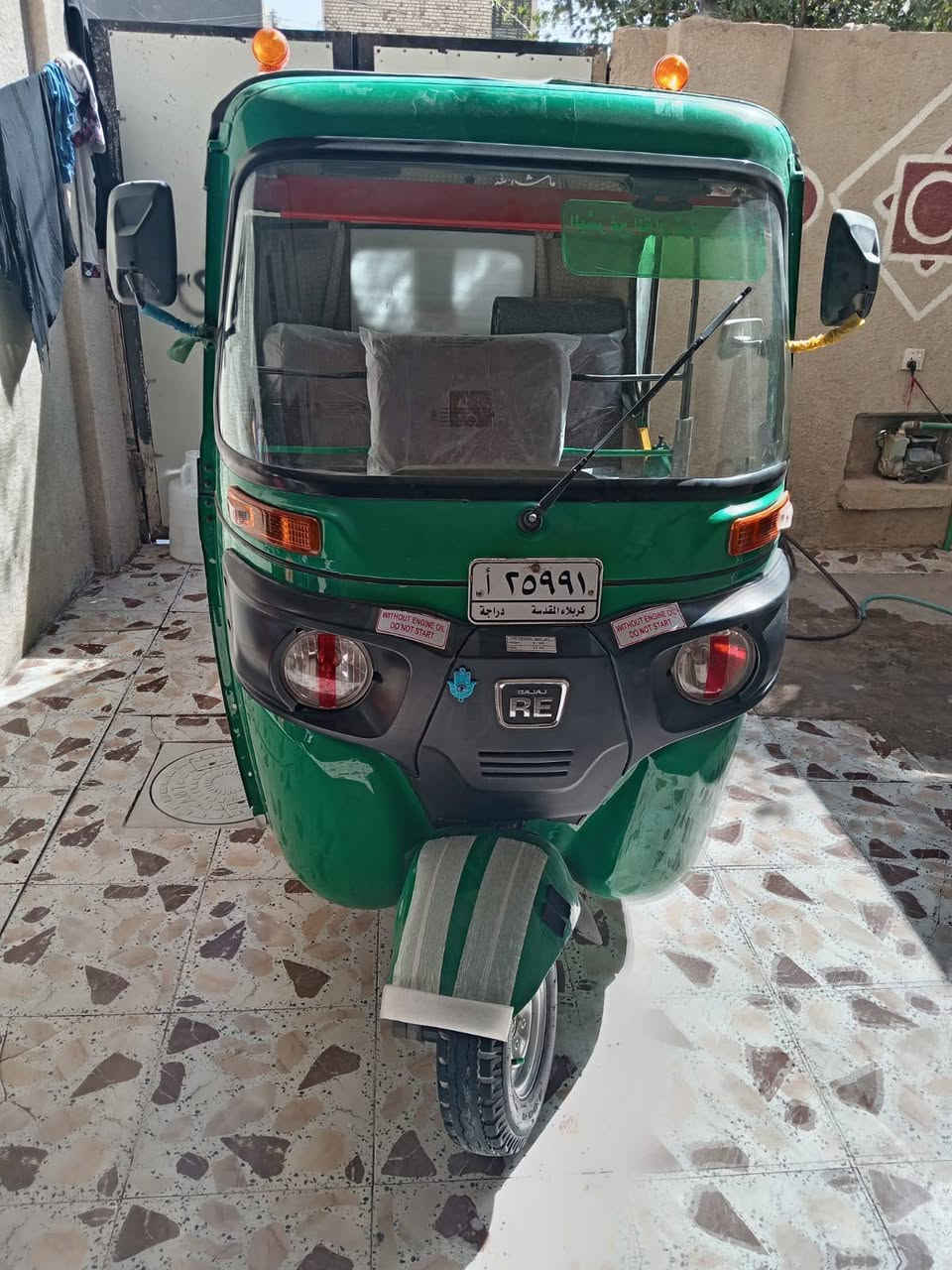 سلام عليكم شباب تكتك 22 شهر العاشر سعر 9200و بيه مجال قليل بيه طخه بصفح ومصلحة وبيه  دوسات معمرات مكينة مكفول المكان كربلاء المقدسة بشارع طارق لخيكاني قرب المحطة ارض كربلاء رقم الهاتف ***********
