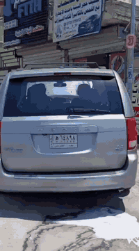 تابع.. 📌🗣️نعم، تنظيف حجر البيئة ضروري للحفاظ على أداء السيارة وتقليل الانبعاثات الضارة. يمكن أن يؤدي انسداد حجر البيئة إلى انخفاض أداء المحرك، وزيادة استهلاك الوقود، وارتفاع درجة حرارة العادم، وظهور رائحة كبريت في العادم.
1_
📢💯متى يجب تنظيف حجر البيئة؟
يوصى بتنظيف حجر البيئة بانتظام، خاصة إذا كنت تعاني من أي من الأعراض المذكورة أعلاه. بشكل عام، يجب تنظيف حجر البيئة كل 10-20 ألف كيلومتر للحفاظ على أدائه

2_أهمية تنظيف حجر البيئة:
تحسين أداء المحرك:
يساعد التنظيف على استعادة قوة المحرك وكفاءته، مما يساهم في تحسين استجابة دواسة الوقود. 🚗🫶🏻

3_

تقليل الانبعاثات:
يقلل التنظيف من انبعاثات العادم الضارة، مما يحافظ على البيئة ويحسن جودة الهواء. 
توفير استهلاك الوقود:
يمكن أن يؤدي الانسداد إلى زيادة استهلاك الوقود، لذا فإن التنظيف يساعد في توفير الوقود. 
منع تلف الأجزاء الأخرى:
يمكن أن يؤدي الانسداد إلى تلف أجزاء أخرى من نظام العادم، لذا فإن التنظيف يحمي هذه الأجزاء. 
طرق تنظيف حجر البيئة:
هناك عدة طرق لتنظيف حجر البيئة، بما في ذلك:
التنظيف بالجهاز:
يتم استخدام جهاز خاص لتنظيف حجر البيئة عن طريق ضخ سائل تنظيف خاص لإزالة الرواسب.

للحجز والاستفسار وتساب مفتوح (***********)...

العنوان فرع الثاني 2 /بغداد الشعب شارع أسواق المركزية حي التجار قرب أسواق الوردة قرب كلية امام كاظم مقابيل محطة لؤلؤة غسل السيارات موجود الكادر حسين الكردي من ٨الصبح الي 3الظهر

 #دوج #كرفان
