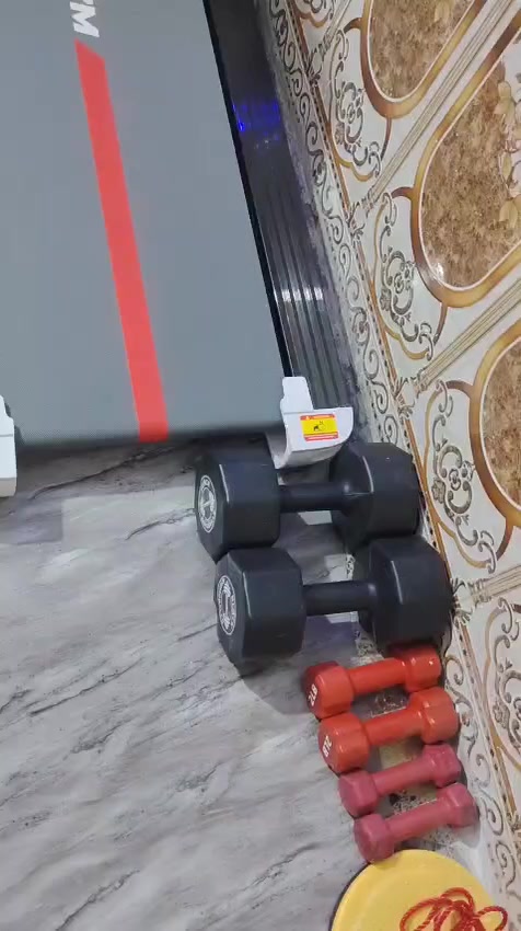 للبيع جبلي شخط مابي صار شهر من اخذنا بلكارتونه امانة الله يمكن استعمال مرة لو 3رايدته 450🐢🐢اتصال ع رقم 📱 بي واتساب ***********
