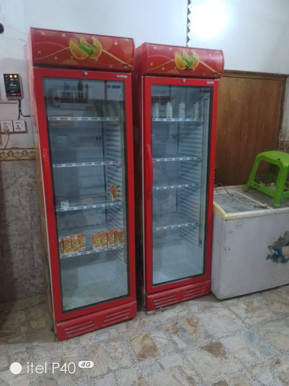 اغراض اسواق لبيع
عراضات 5 
مجمدات 2
رفوف 16 متر ب5 طوابق 
كاميرات وشاشه 
وميز 
المكان النجف الاشرف حي شرطه 
 والي يحب يشتري و ياجر الأسواق 
 عادي الشهر250 والأسواق شغاله.
ودخلها منل300ل400 ايام عاديه 

لتواصل وات ساب ***********
