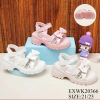 شوز بناتي • مقاس ٢١-٢٥ • خانقين