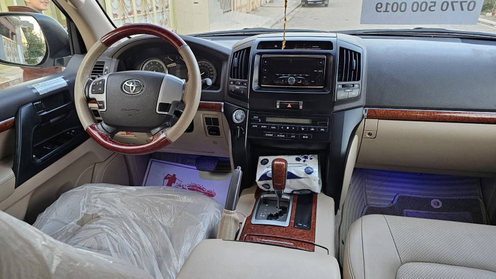 سلام علیکم

وەنەوشە 2015 برێم دەرەجە یەک فول مواسەفات رەقەم سلێمانی رەقەم و سەنەوی تازەیە بێ ساردو بۆیاخ تەنانەت شوختیشی پێوە نیە  113 هەزار حەقیقی ڕۆشتووە مەکینە و گێڕی بورغی با نەدراوە زۆر پاکە 
رەقەم تەلەفون:     *********** 
شوێن کەلار

سلام علیکم
لاندكروزر جكساره موديل 2015 بريم درجه ١  فول مواسفات رقم سليماني  مكفول من صبوح و بارد  حتا شخت  مابي 
ماشي 113 الف حقيقي مكينه  و  كير حداديه بشرط ما مفتوح
***********
مكان كلار كالار, السليمانية
